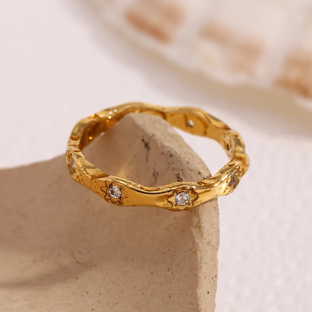 Star Wave Ring, Gold-Tone